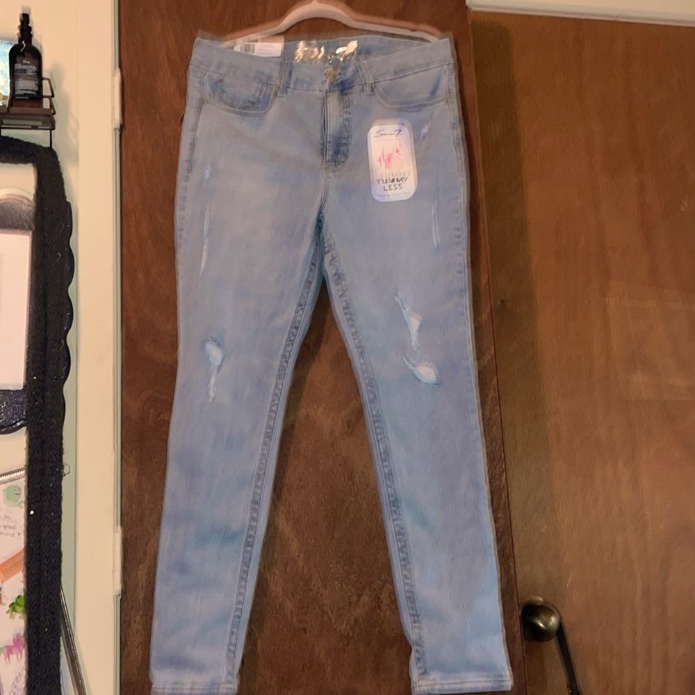 New but never worn Seven Jeans Tummy Less high rise skinny size 16.
